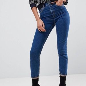 NWOT ASOS Design High Waisted Mom Jeans